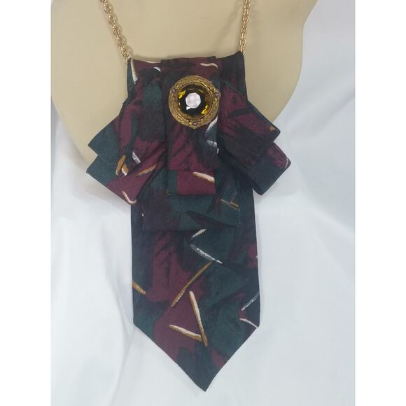 Artisan Vintage Silk Tie Necklace Milano Upcycled Antique Gold Brooch Accent NEW - Picture 4 of 13